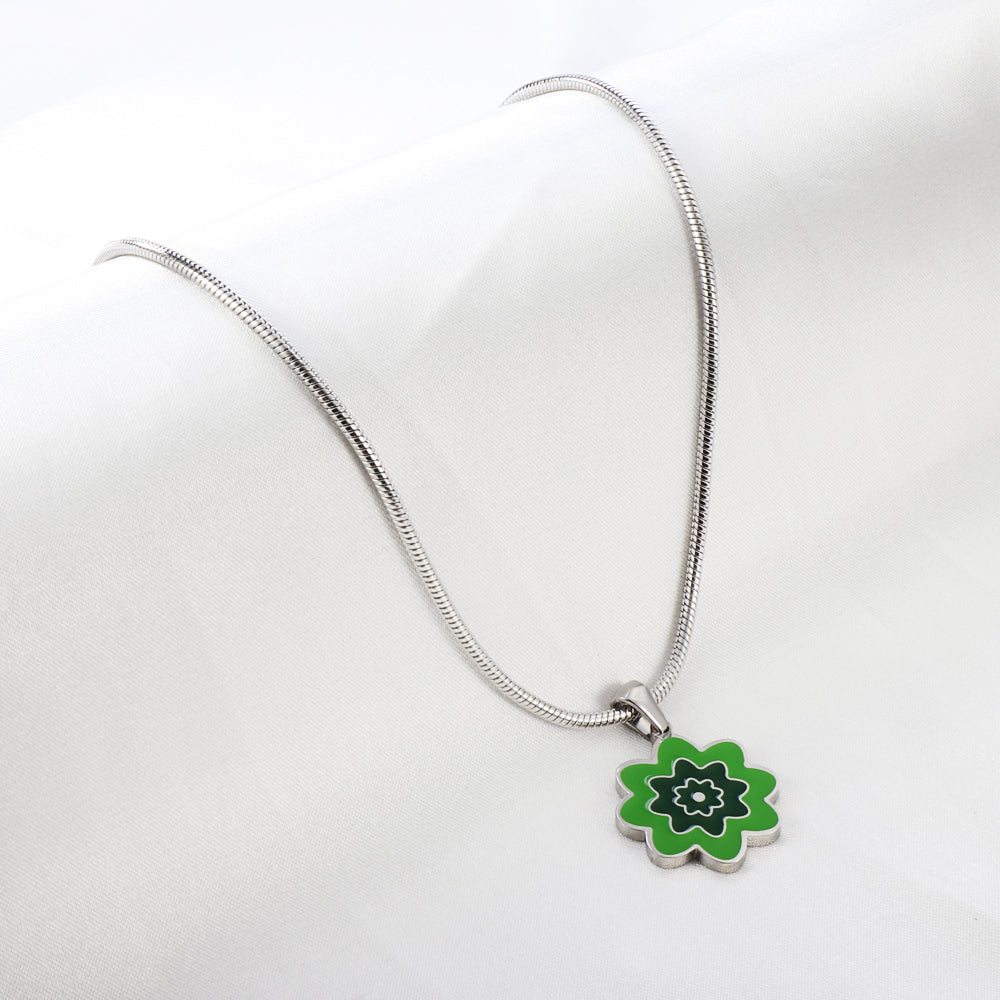 Green flower Pendant Necklace