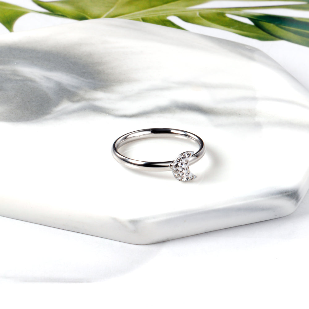 White Gold Plated Premium Finger Ring