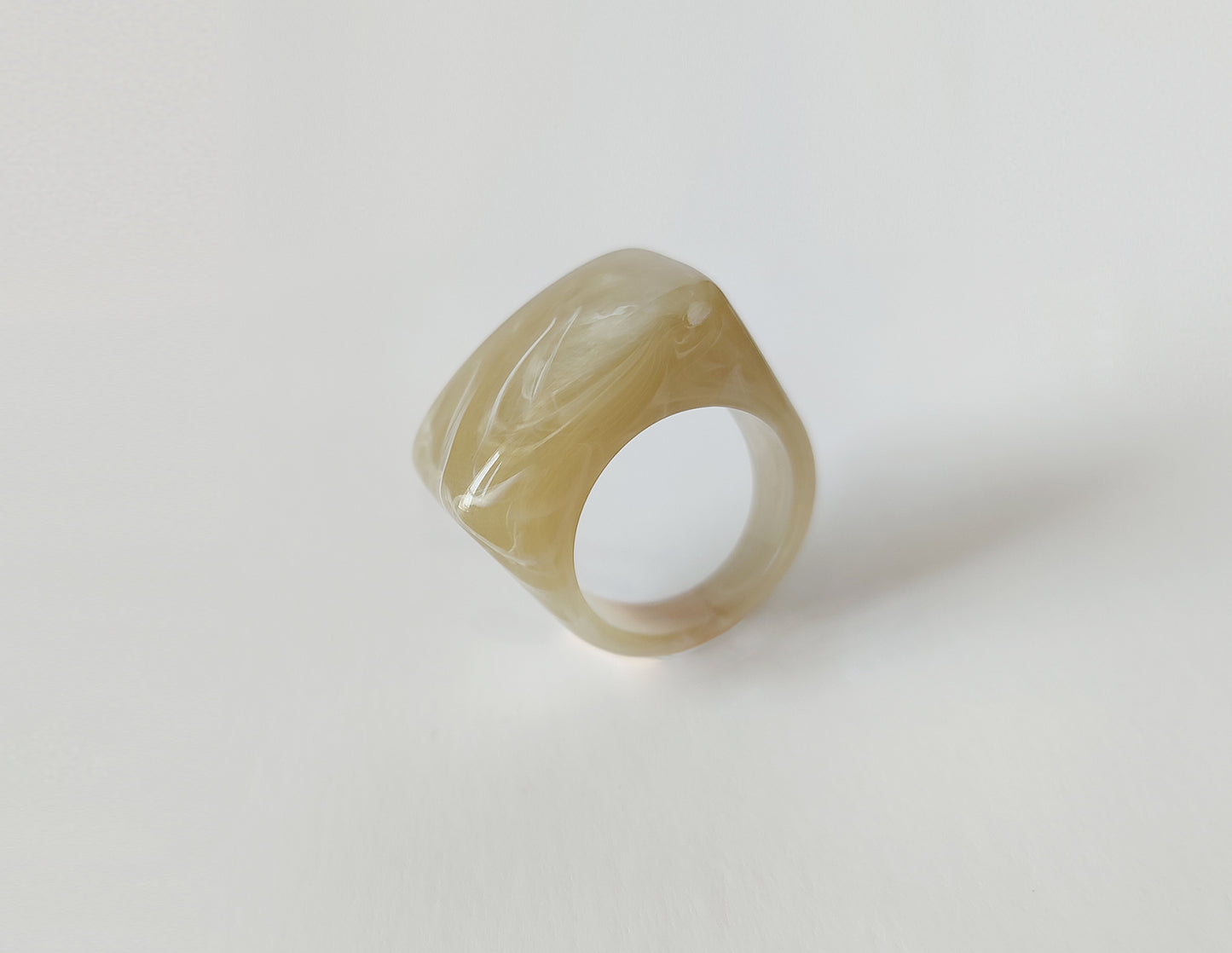 Acrylic Resin Ring