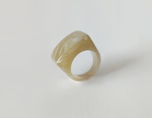 Acrylic Resin Ring